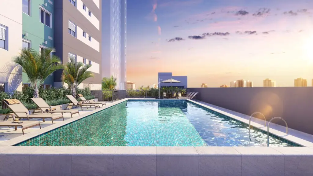 Como é morar no centro de São Paulo? Conheça 4 benefícios incríveis! Piscina do Pátio Central, empreendimento da Direcional
