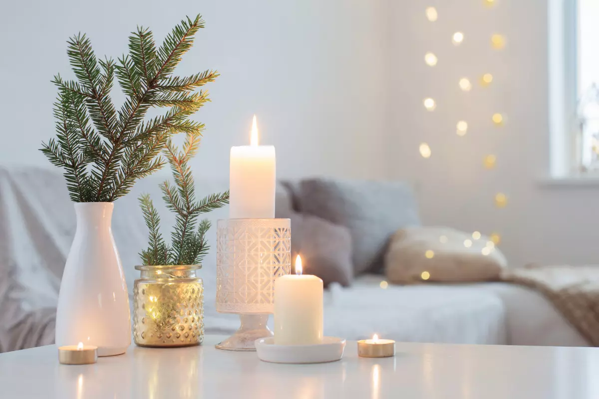 Decoração de Natal: confira como é simples inovar e entrar no clima velas em decoração natalina.